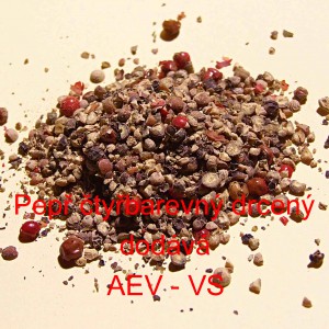 Pepř čtyřbarevn&yacute; drcen&yacute;